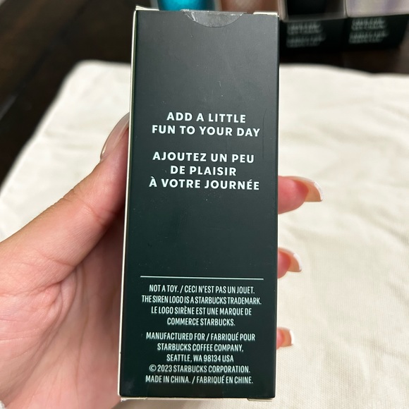 Starbucks Christmas 2023 Cold Cup Key Chain / Ornament Unicorn Studded Bling - Picture 4 of 4